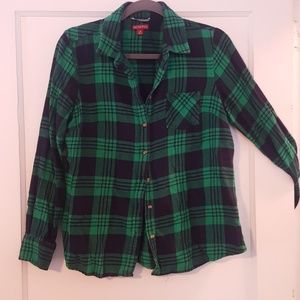 Long Sleeve Plaid Button-up "Flannel"
